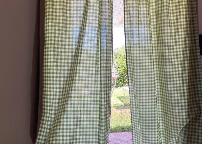 לינה וארוחת בוקר Casa Solares 4*