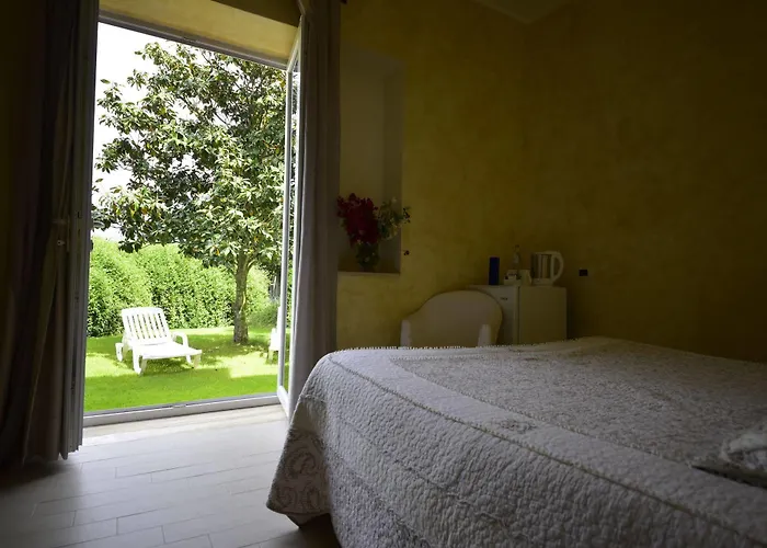 Casa Solares לינה וארוחת בוקר Solfara Mare