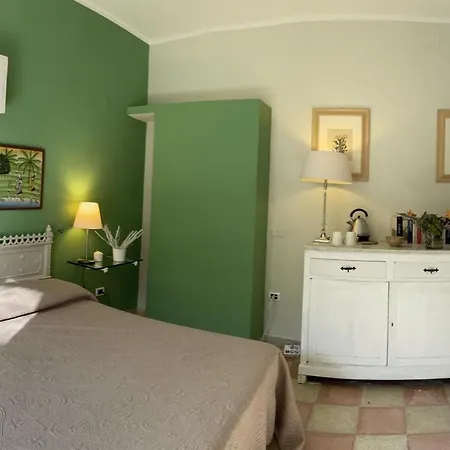 Casa Solares 3* Solfara Mare