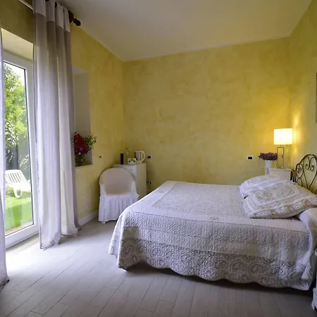 Casa Solares 3* Solfara Mare